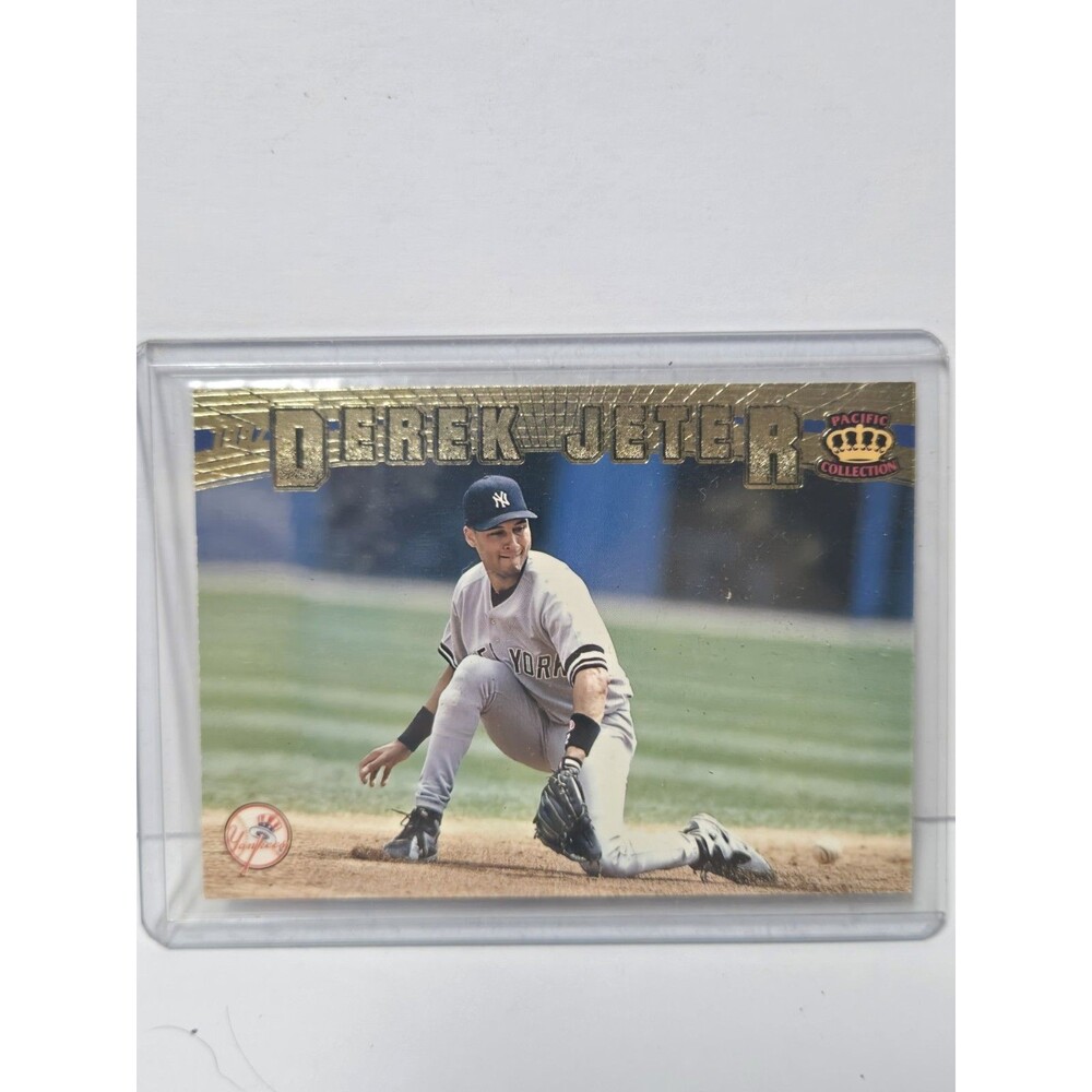1997 Pacific Crown Collection #152 Derek Jeter - New York Yankees HOF